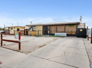 1027 W Holt Ave, El Centro, CA 92243