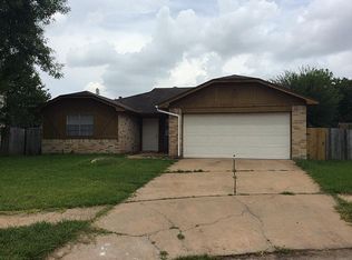 7011 Zapata Dr, Houston, TX 77083