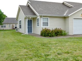 610 Goodrich Dr, Manhattan, KS 66502