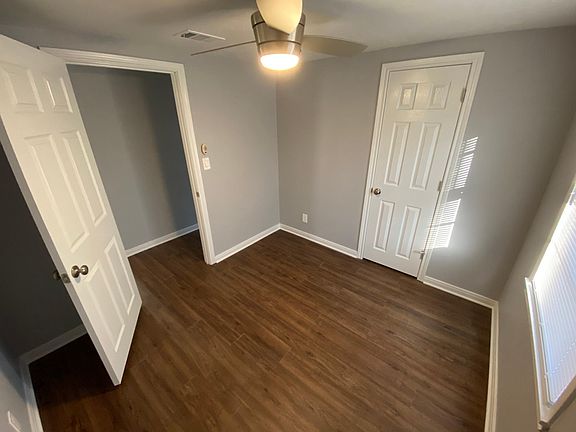 4th image of 200 W Marion St