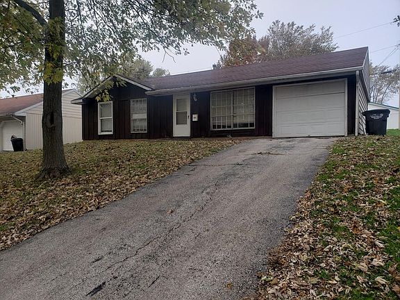 2nd image of 919 Skyline Dr