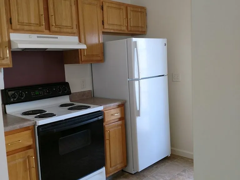 21 Rosewood Dr — Photo 6