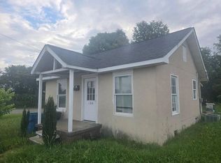 158 14th Street Pl NW, Hickory, NC 28601