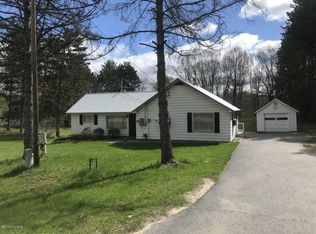 1617 S Sheridan Rd, Stanton, MI 48888