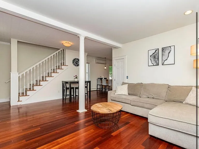 301 Richards Ave — Photo 6