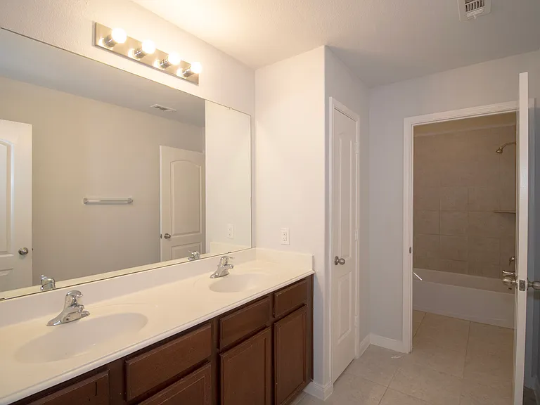 223 Magnolia Dr — Photo 11
