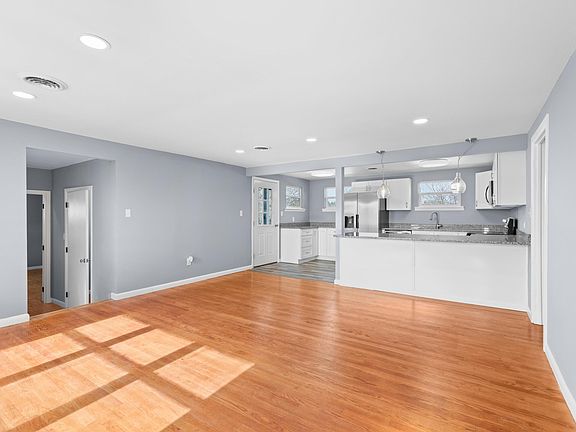5th image of 1509 Guy St