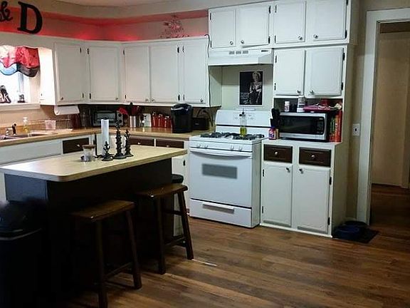 4th image of 1704 Carder Ave
