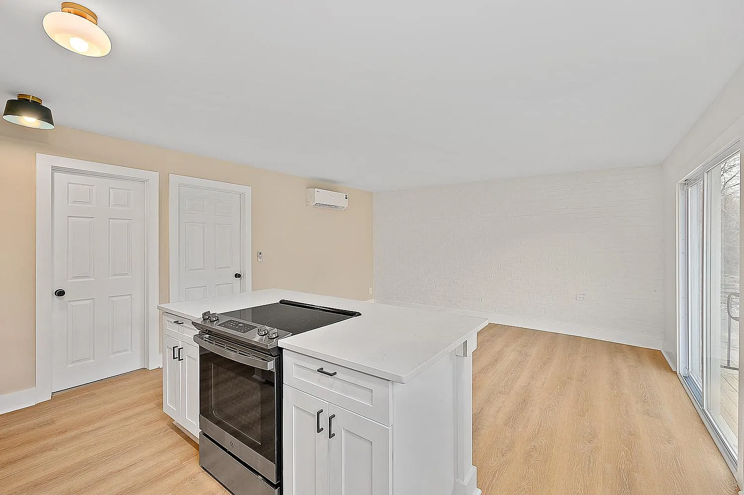 539 Hale Ave — Photo 3