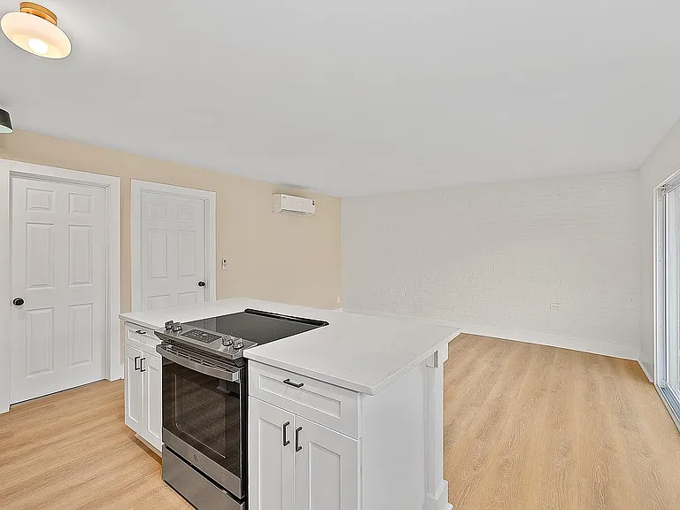 539 Hale Ave #3 — Photo 5
