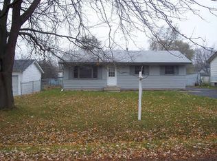 172 Wilson Ave E, Machesney Park, IL 61115