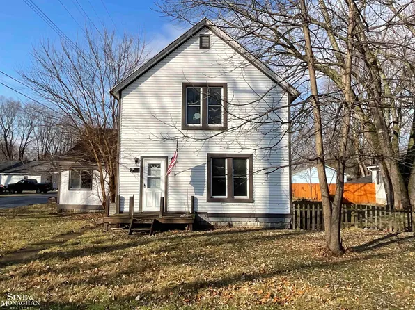 703 Washington St, Algonac, MI 48001