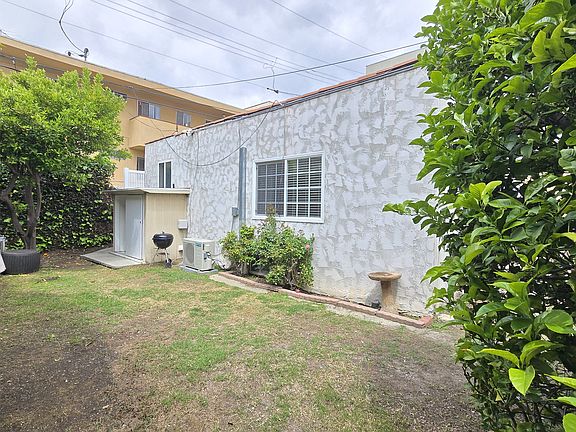 5th image of 1041 N Edinburgh Ave #1-2