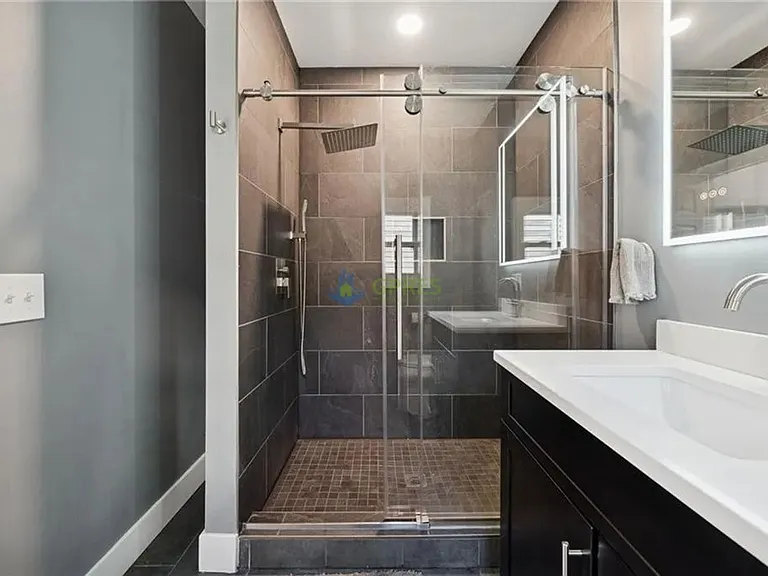 1308 Goettman St — Photo 19