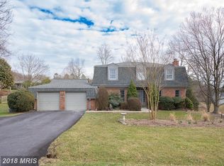 1605 Charnita Ct, Vienna, VA 22182