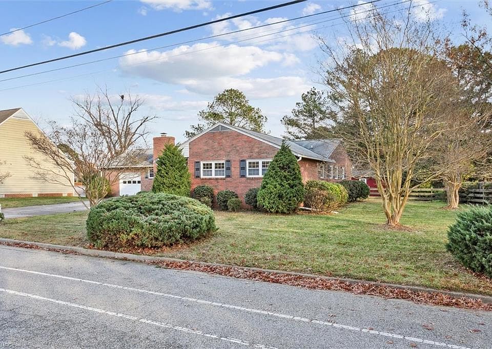 104 Charlton Dr Hampton VA 23666 MLS 10511368 Zillow