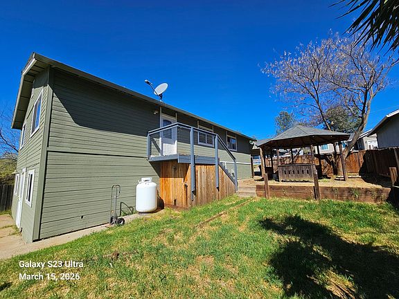 2nd image of 19141 Ravenhill Rd