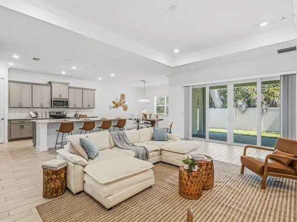 4820 Brookhaven Mnr SW, Vero Beach, FL 32968