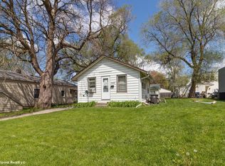 2448 Garfield Ave, Des Moines, IA 50317
