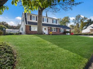 228 Norfolk Rd, Warminster, PA 18974
