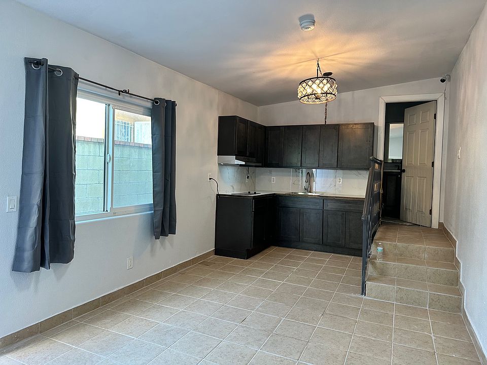 1st image of 1035 W Cruces St #2