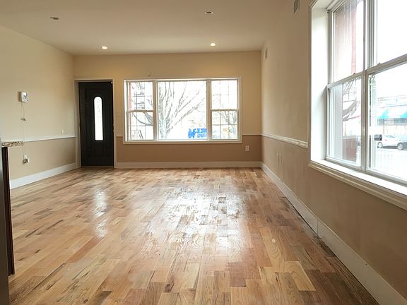 2nd image of 17764 106th Ave #2