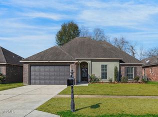 105 Endicott Dr, Carencro, LA 70520