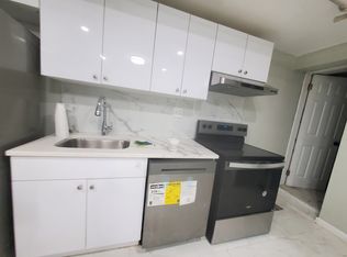 24-41 32nd St #1, Astoria, NY 11102