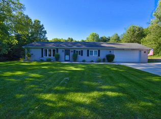 2145 Oak Forest Rd, Buchanan, MI 49107