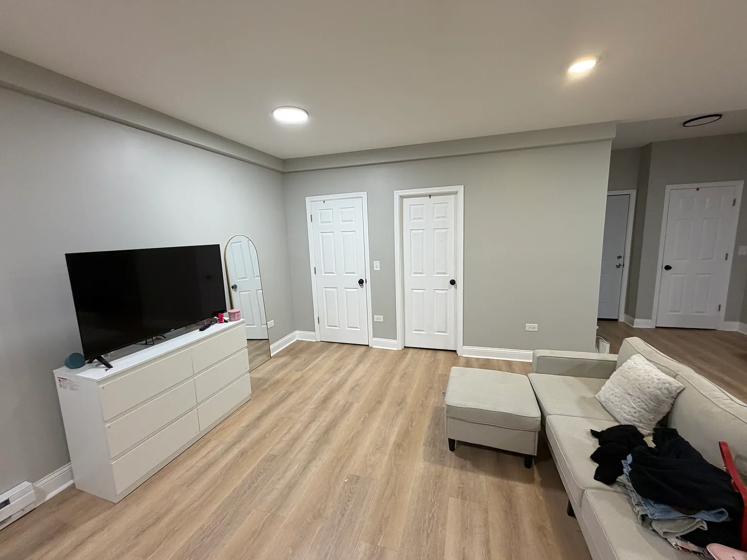 Studio, 550 sqft, $1,100 — Photo 3