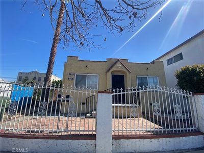 8406 Avalon Blvd, Los Angeles, CA, 90003