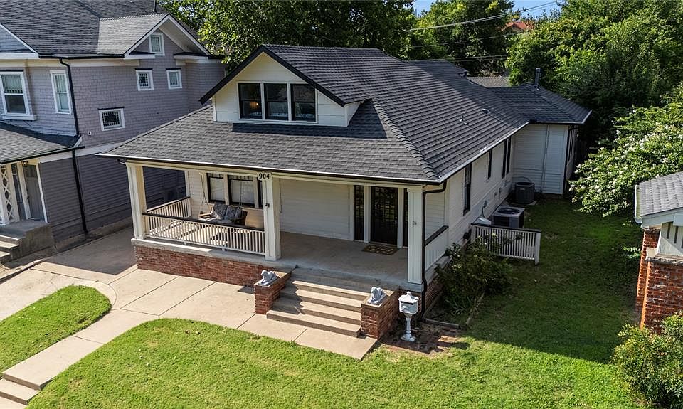 1st image of 904 NW 20th St