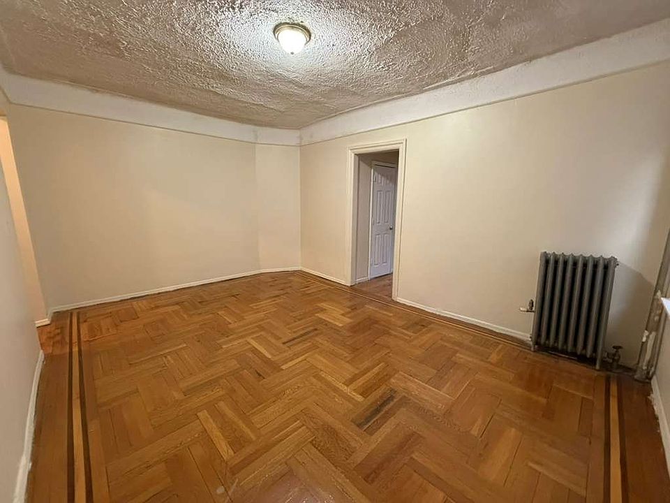 1st image of 744 Coster St APT 3E