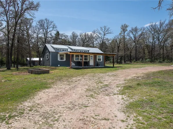 12328 Post Oak Ln, Bryan, TX 77807