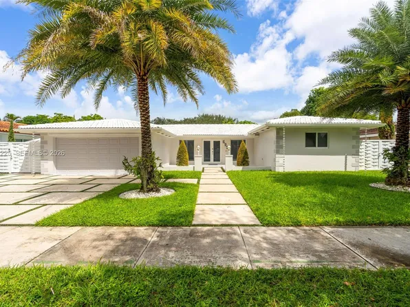 6951 Miami Lakeway S, Miami Lakes, FL 33014