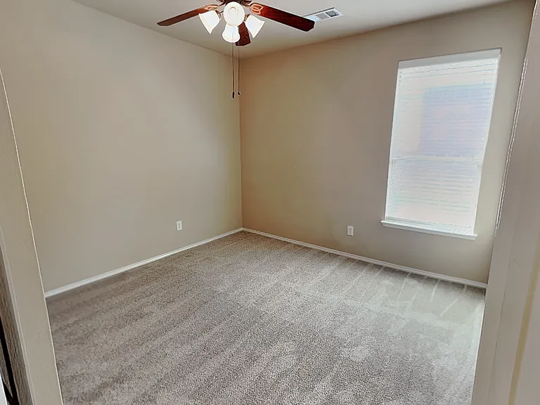10649 Vista Heights Blvd — Photo 15