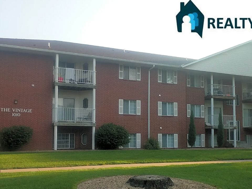 1st image of 1010 D St #110