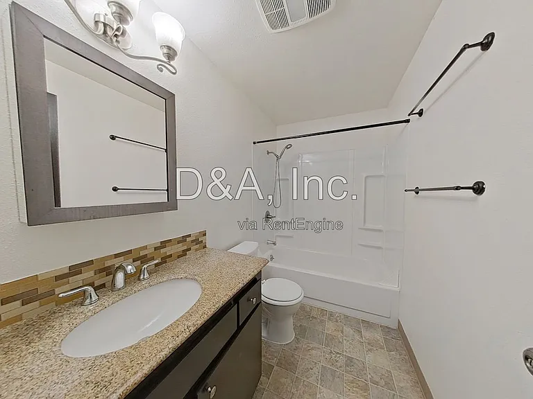 1969 NW Grant Ave #3 — Photo 8