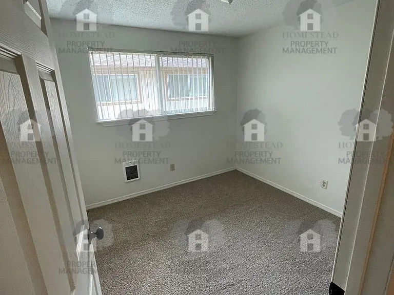 280-286 Evergreen St #291-307 — Photo 14