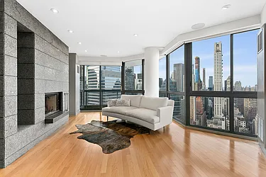 Rented by New York Casas Ltd.