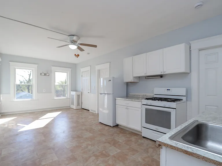208 Prospect St #2 — Photo 2