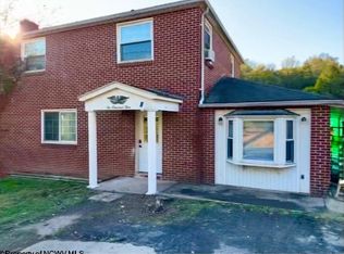 605 Mineral Rd, Glenville, WV 26351