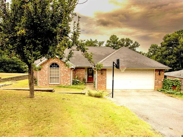 23231 Three Points Dr, Frankston, TX 75763