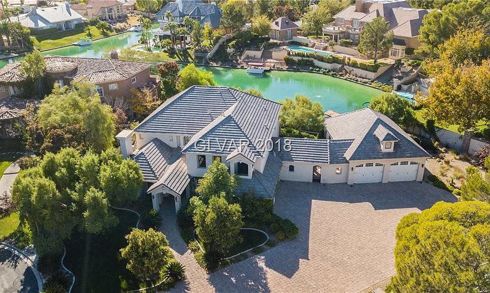 1st image of 8749 Newport Isle Ct