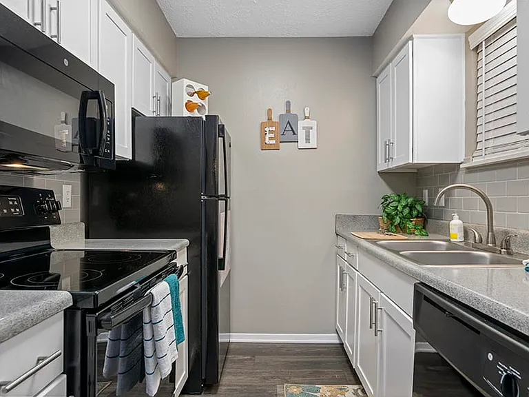 Artwood Apartment Homes — Photo 2