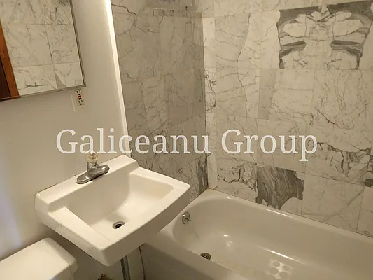 Rented by Lexington Real Estate Group | media 24