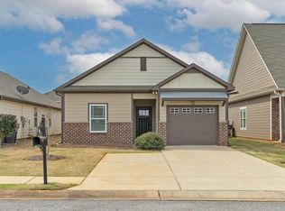 209 Union Station Dr, Calera, AL 35040