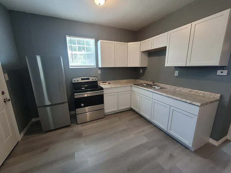 513 E Caney St #I — Photo 20