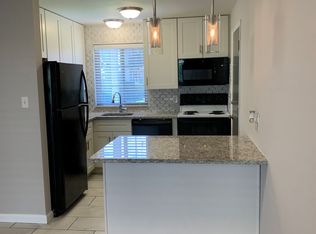 12559 Old Tesson Rd #7EACF6EE6, Saint Louis, MO 63128