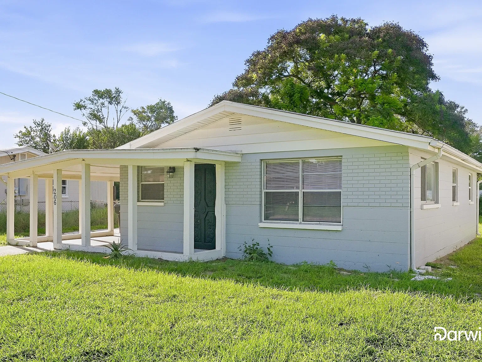 3 bed, 1.0 bath, 1000 sqft, $1,630 — Photo 2
